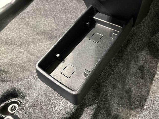 ミライース Ｘ　リミテッドＳＡＩＩＩ　４ＷＤ　キーレスエントリー　ＬＥＤヘッドランプ　セキュリティアラーム　コーナーセンサー　１４インチフルホイールキャップ　キーレスエントリー　電動格納式ドアミラー　ショツピングフック　マニュアルエアコン（26枚目）