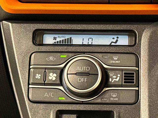 タント ファンクロスターボ　ＬＥＤオートライト　パワースライドドアウェルカムオープン機能　電動格納式ドアミラー　助手席ロングスライド　助手席イージークローザー　　セキュリティアラーム　キーフリーシステム（16枚目）