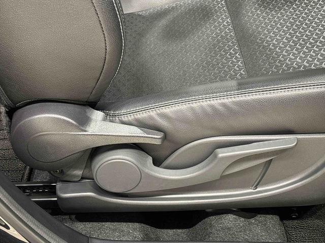 ロッキー プレミアムＧ　ＬＥＤヘッドランプ・フォグランプ　全車速追従機能付アダプティブクルーズコントロール　レーンキープコントロール　ブラインドスポットモニター　１７インチアルミホイール　シートヒーター（29枚目）