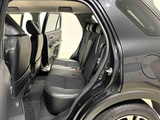 ロッキー プレミアムＧ　ＬＥＤヘッドランプ・フォグランプ　全車速追従機能付アダプティブクルーズコントロール　レーンキープコントロール　ブラインドスポットモニター　１７インチアルミホイール　シートヒーター（38枚目）