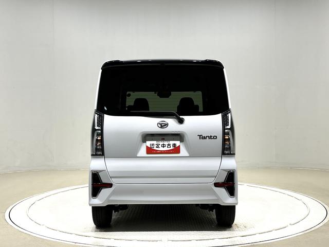 タント カスタムＲＳスタイルセレクション　ＬＥＤオートライト　パワースライドドアウェルカムオープン機能　オート電動格納式ドアミラー　助手席ロングスライド　助手席イージークローザー　アルミホイール　キーフリーシステム（12枚目）
