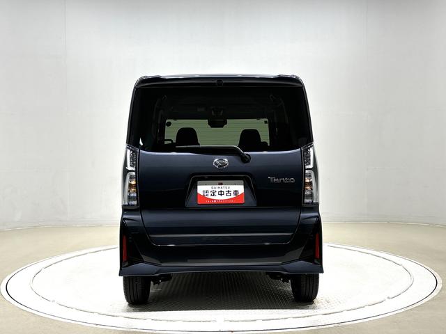 タント カスタムＲＳ　９インチディスプレイオーディオ　ＬＥＤオートライト　パワースライドドアウェルカムオープン機能　電動パーキングブレーキ　運転席助手席シートヒーター　アルミホイール　キーフリーシステム　　オート電動格納式ドアミラー（11枚目）