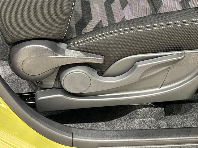 タフト Ｇ　クロムベンチャー　バックカメラ　両側シートヒーター　スカイフィールトップ　クロムパック　メッキパック　シルバーアンダーガーニッシュ　インテリアアクセント　ＬＥＤオートライト＆フォグランプ　電動パーキングブレーキ　バックカメラ　アルミホイール（28枚目）