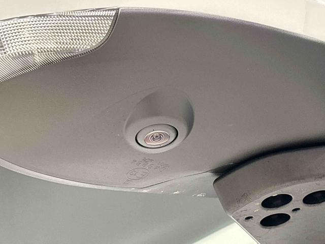 タント カスタムＲＳ　パノラマモニター付き　電動パーキングブレーキ　ＬＥＤオートライト　パワースライドドアウェルカムオープン機能　オート電動格納式ドアミラー　助手席ロングスライド　助手席イージークローザー　アルミホイール　キーフリーシステム（11枚目）