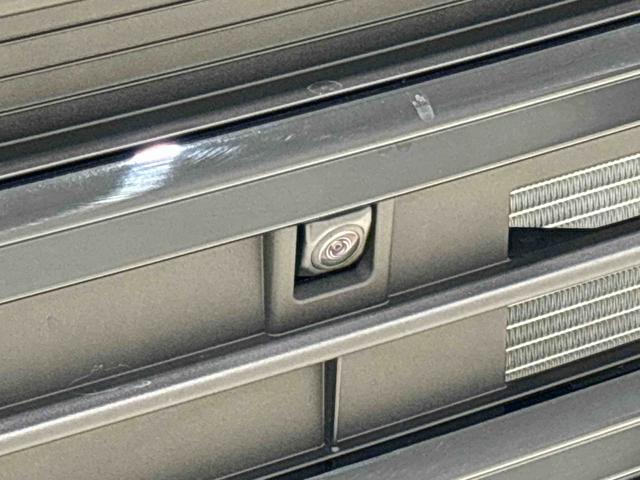 タント カスタムＲＳ　パノラマモニター付き　電動パーキングブレーキ　ＬＥＤオートライト　パワースライドドアウェルカムオープン機能　オート電動格納式ドアミラー　助手席ロングスライド　助手席イージークローザー　アルミホイール　キーフリーシステム（12枚目）