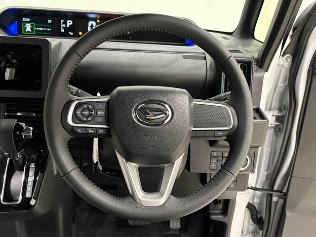 タント カスタムＲＳ　パノラマモニター付き　電動パーキングブレーキ　ＬＥＤオートライト　パワースライドドアウェルカムオープン機能　オート電動格納式ドアミラー　助手席ロングスライド　助手席イージークローザー　アルミホイール　キーフリーシステム（14枚目）