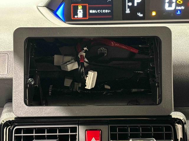 タント カスタムＲＳ　パノラマモニター付き　電動パーキングブレーキ　ＬＥＤオートライト　パワースライドドアウェルカムオープン機能　オート電動格納式ドアミラー　助手席ロングスライド　助手席イージークローザー　アルミホイール　キーフリーシステム（17枚目）