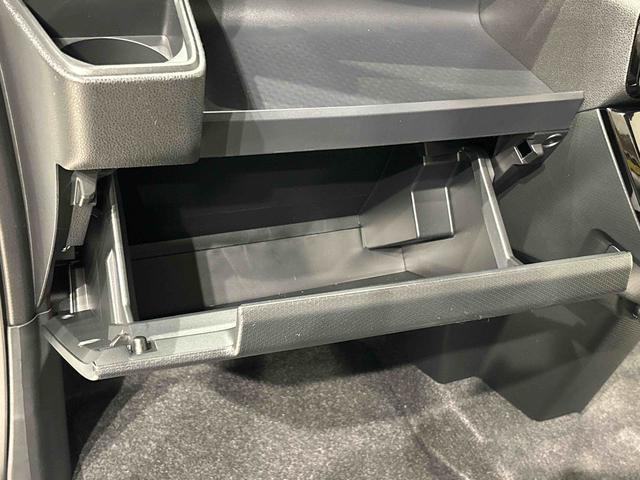 タント カスタムＲＳ　パノラマモニター付き　電動パーキングブレーキ　ＬＥＤオートライト　パワースライドドアウェルカムオープン機能　オート電動格納式ドアミラー　助手席ロングスライド　助手席イージークローザー　アルミホイール　キーフリーシステム（34枚目）