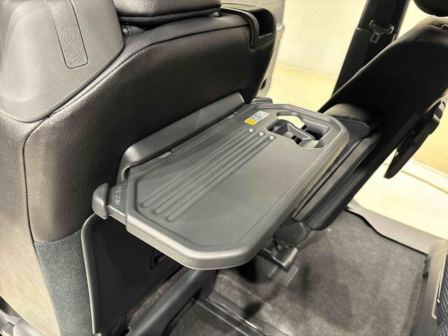 タント カスタムＲＳ　パノラマモニター付き　電動パーキングブレーキ　ＬＥＤオートライト　パワースライドドアウェルカムオープン機能　オート電動格納式ドアミラー　助手席ロングスライド　助手席イージークローザー　アルミホイール　キーフリーシステム（37枚目）
