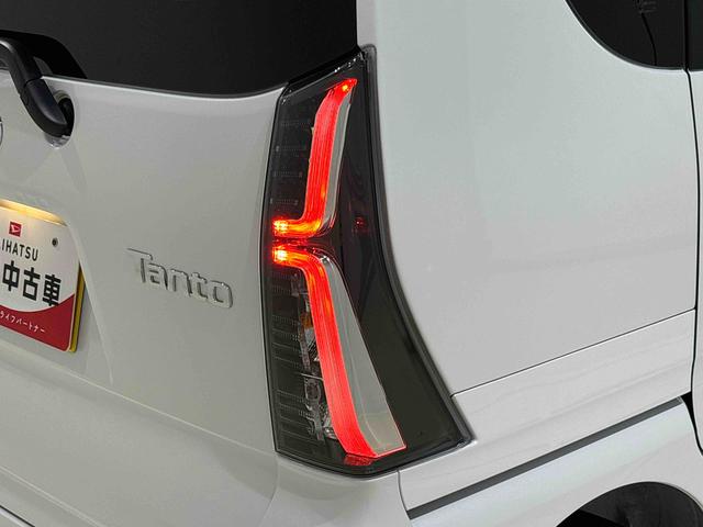 タント カスタムＲＳ　パノラマモニター付き　電動パーキングブレーキ　ＬＥＤオートライト　パワースライドドアウェルカムオープン機能　オート電動格納式ドアミラー　助手席ロングスライド　助手席イージークローザー　アルミホイール　キーフリーシステム（51枚目）