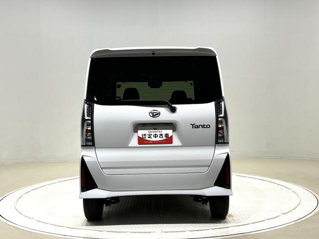 タント カスタムＸ　ＬＥＤオートライト　パワースライドドアウェルカムオープン機能　オート電動格納式ドアミラー　助手席ロングスライド　助手席イージークローザー　アルミホイール　キーフリーシステム（9枚目）