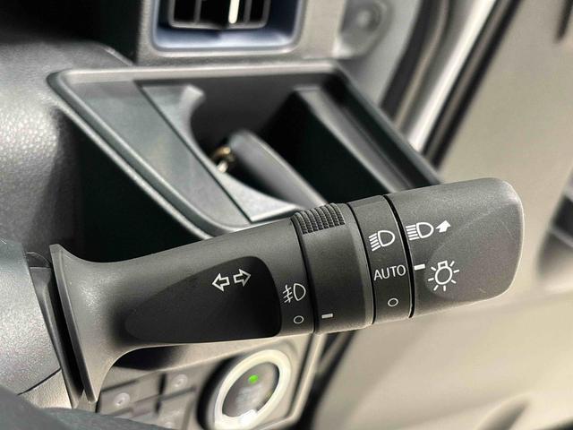 タント カスタムＸ　ＬＥＤオートライト　パワースライドドアウェルカムオープン機能　オート電動格納式ドアミラー　助手席ロングスライド　助手席イージークローザー　アルミホイール　キーフリーシステム（25枚目）
