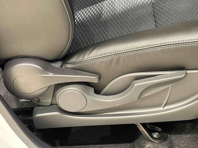 タント カスタムＸ　ＬＥＤオートライト　パワースライドドアウェルカムオープン機能　オート電動格納式ドアミラー　助手席ロングスライド　助手席イージークローザー　アルミホイール　キーフリーシステム（29枚目）