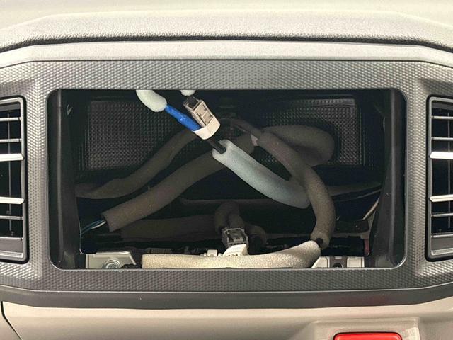 ミライース Ｘ　ＳＡＩＩＩ　４ＷＤ　ＬＥＤヘッドライト　バックカメラ　ＬＥＤヘッドランプ　セキュリティアラーム　コーナーセンサー　１４インチフルホイールキャップ　キーレスエントリー　電動格納式ドアミラー　ショツピングフック　マニュアルエアコン（13枚目）