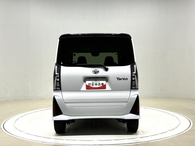 タント カスタムＲＳ　電動パーキングブレーキ　ＬＥＤオートライト　パワースライドドアウェルカムオープン機能　運転席ロングスライドシ－ト　助手席ロングスライド　助手席イージークローザー　アルミホイール　キーフリーシステム（9枚目）