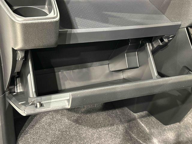 タント カスタムＲＳ　電動パーキングブレーキ　ＬＥＤオートライト　パワースライドドアウェルカムオープン機能　運転席ロングスライドシ－ト　助手席ロングスライド　助手席イージークローザー　アルミホイール　キーフリーシステム（32枚目）