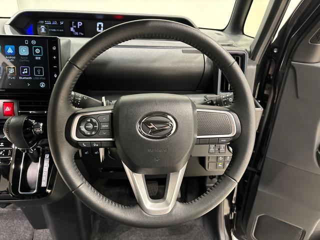 タント カスタムＲＳ　９インチディスプレイオーディオ　バックカメラ　ＬＥＤオートライト　パワースライドドアウェルカムオープン機能　オート電動格納式ドアミラー　助手席ロングスライド　助手席イージークローザー　アルミホイール　キーフリーシステム（13枚目）