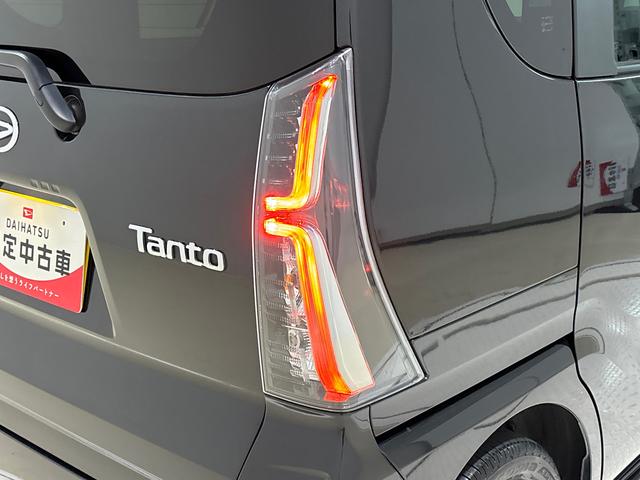 タント カスタムＲＳ　９インチディスプレイオーディオ　バックカメラ　ＬＥＤオートライト　パワースライドドアウェルカムオープン機能　オート電動格納式ドアミラー　助手席ロングスライド　助手席イージークローザー　アルミホイール　キーフリーシステム（48枚目）