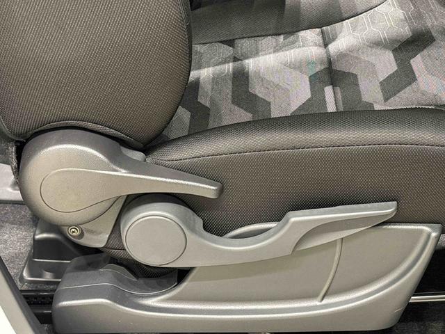 タント ファンクロスターボ 電動パーキングブレーキ LEDオートライト パワースライドドアウェルカムオープン機能 電動パーキングブレーキ 運転席助手席シートヒーター アルミホイール キーフリーシステム  オート電動格納式ドアミラー(28枚目)