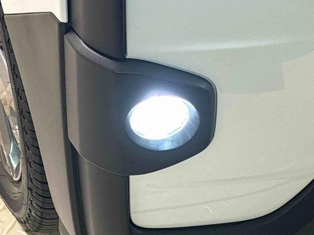 タント ファンクロスターボ 電動パーキングブレーキ LEDオートライト パワースライドドアウェルカムオープン機能 電動パーキングブレーキ 運転席助手席シートヒーター アルミホイール キーフリーシステム  オート電動格納式ドアミラー(47枚目)