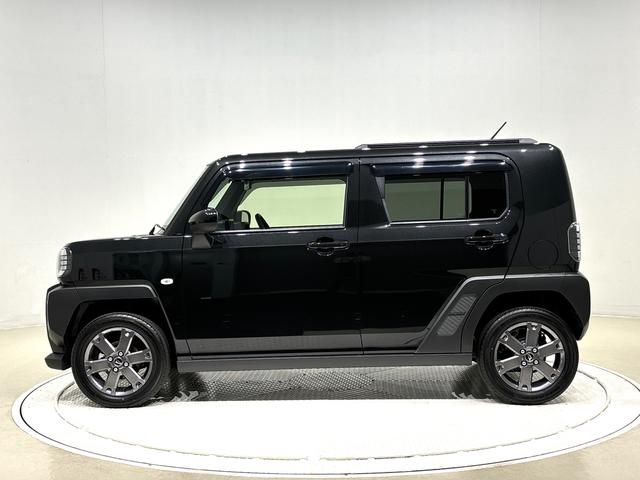 タフト Ｇ　ダーククロムベンチャー　バックモニター対応カメラ　スカイフィールトップ　ダークメッキパック　シルバーアンダーガーニッシュ　インテリアアクセント　ＬＥＤオートライト＆フォグランプ　電動パーキングブレーキ　バックカメラ　アルミホイール（8枚目）