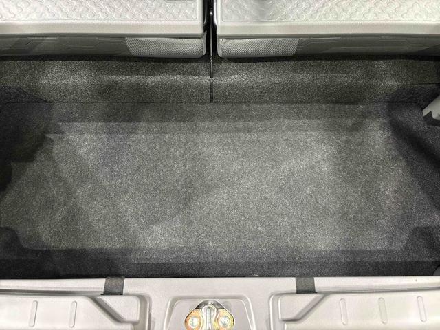 タフト Ｇ　ダーククロムベンチャー　バックモニター対応カメラ　スカイフィールトップ　ダークメッキパック　シルバーアンダーガーニッシュ　インテリアアクセント　ＬＥＤオートライト＆フォグランプ　電動パーキングブレーキ　バックカメラ　アルミホイール（38枚目）