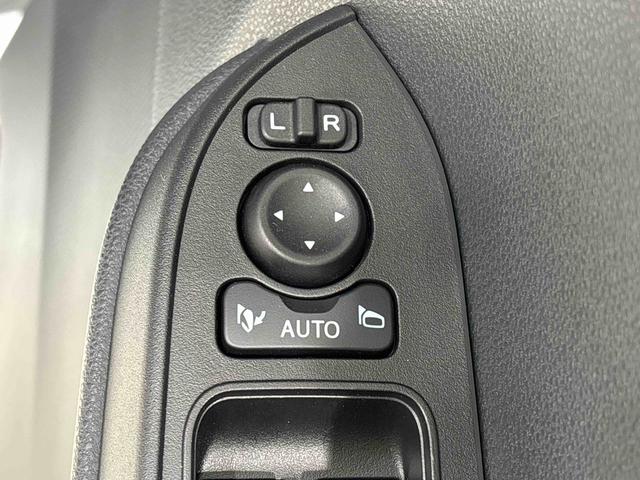 タント カスタムＲＳ　電動パーキングブレーキ　ＬＥＤオートライト　パワースライドドアウェルカムオープン機能　電動パーキングブレーキ　運転席助手席シートヒーター　アルミホイール　キーフリーシステム　　オート電動格納式ドアミラー（24枚目）