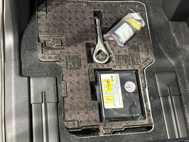 タント カスタムＲＳ　電動パーキングブレーキ　ＬＥＤオートライト　パワースライドドアウェルカムオープン機能　電動パーキングブレーキ　運転席助手席シートヒーター　アルミホイール　キーフリーシステム　　オート電動格納式ドアミラー（33枚目）