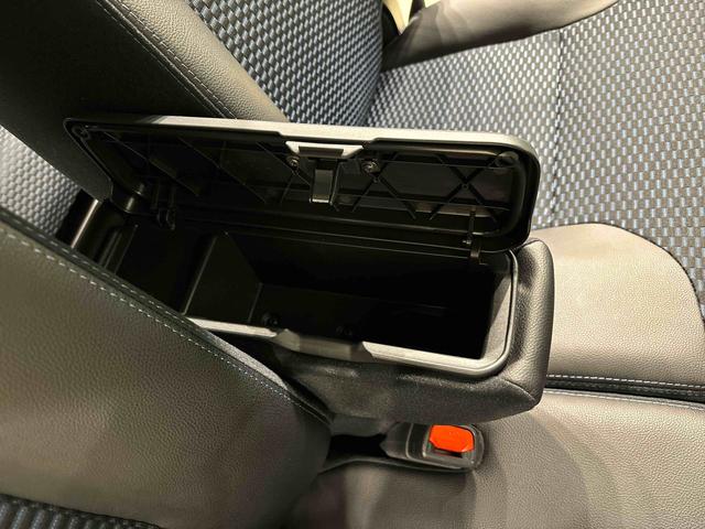 タント カスタムRS バックモニター対応カメラ シートヒーター LEDオートライト パワースライドドアウェルカムオープン機能 電動パーキングブレーキ 運転席助手席シートヒーター アルミホイール キーフリーシステム  オート電動格納式ドアミラー(30枚目)