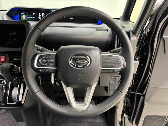 タント カスタムＲＳ　バックカメラ　電動パーキングブレーキ　ＬＥＤオートライト　パワースライドドアウェルカムオープン機能　オート電動格納式ドアミラー　助手席ロングスライド　助手席イージークローザー　アルミホイール　キーフリーシステム（12枚目）