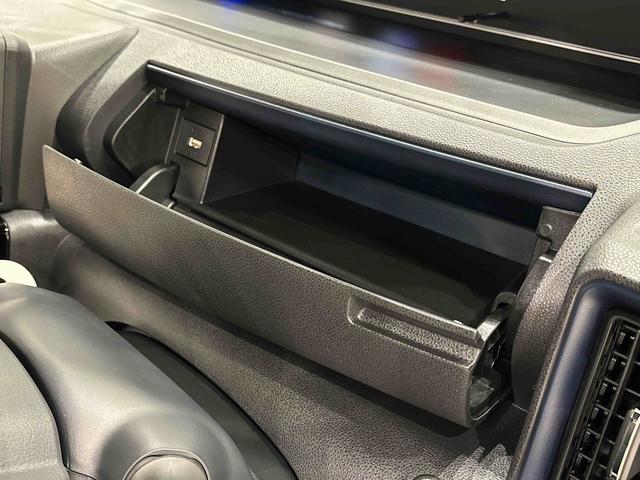 タント カスタムＲＳ　バックカメラ　電動パーキングブレーキ　ＬＥＤオートライト　パワースライドドアウェルカムオープン機能　オート電動格納式ドアミラー　助手席ロングスライド　助手席イージークローザー　アルミホイール　キーフリーシステム（26枚目）