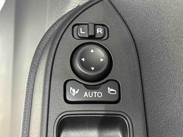 タント カスタムＲＳ　　電子パーキング　　　ＬＥＤヘッドライト　ＬＥＤオートライト　パワースライドドアウェルカムオープン機能　オート電動格納式ドアミラー　　助手席イージークローザー　アルミホイール　キーフリーシステム（24枚目）