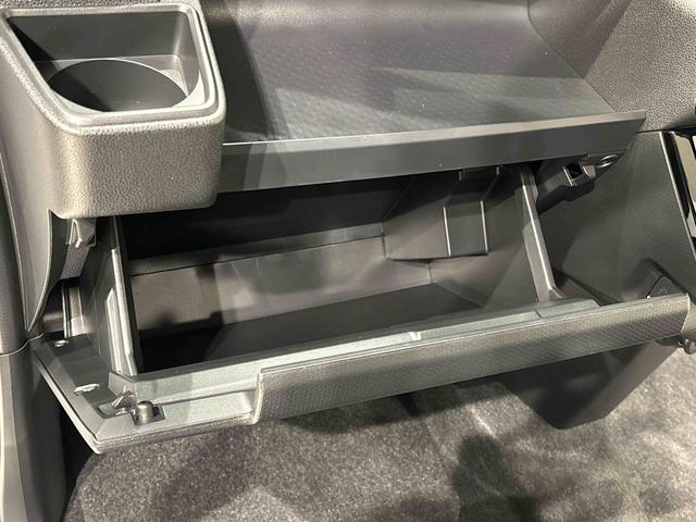 タント カスタムＲＳ　　電子パーキング　　　ＬＥＤヘッドライト　ＬＥＤオートライト　パワースライドドアウェルカムオープン機能　オート電動格納式ドアミラー　　助手席イージークローザー　アルミホイール　キーフリーシステム（32枚目）