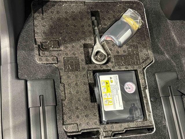 タント カスタムＲＳ　　電子パーキング　　　ＬＥＤヘッドライト　ＬＥＤオートライト　パワースライドドアウェルカムオープン機能　オート電動格納式ドアミラー　　助手席イージークローザー　アルミホイール　キーフリーシステム（33枚目）