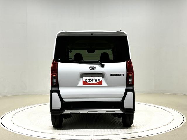 タント ファンクロスターボ　　電子パーキング　　ＬＥＤヘッドライト　ＬＥＤオートライト　パワースライドドアウェルカムオープン機能　オート電動格納式ドアミラー　助手席ロングスライド　助手席イージークローザー　アルミホイール　キーフリーシステム（9枚目）