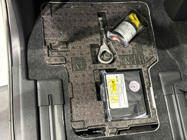 タント ファンクロスターボ　　電子パーキング　　ＬＥＤヘッドライト　ＬＥＤオートライト　パワースライドドアウェルカムオープン機能　オート電動格納式ドアミラー　助手席ロングスライド　助手席イージークローザー　アルミホイール　キーフリーシステム（33枚目）