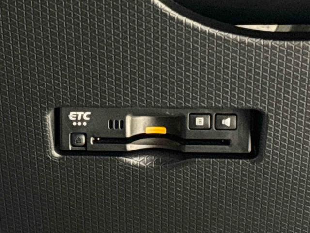 タント カスタムＲＳスタイルセレクション　パノラマモニター　ＥＴＣ　ＬＥＤオートライト　パワースライドドアウェルカムオープン機能　オート電動格納式ドアミラー　助手席ロングスライド　助手席イージークローザー　アルミホイール　キーフリーシステム（13枚目）
