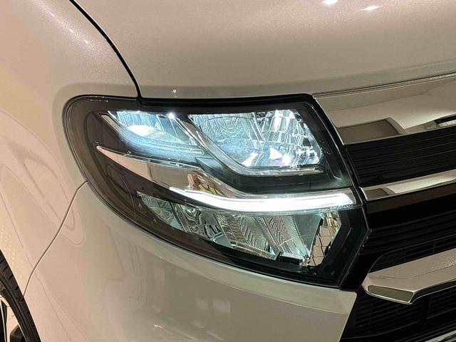 タント カスタムＲＳスタイルセレクション　パノラマモニター　ＥＴＣ　ＬＥＤオートライト　パワースライドドアウェルカムオープン機能　オート電動格納式ドアミラー　助手席ロングスライド　助手席イージークローザー　アルミホイール　キーフリーシステム（49枚目）