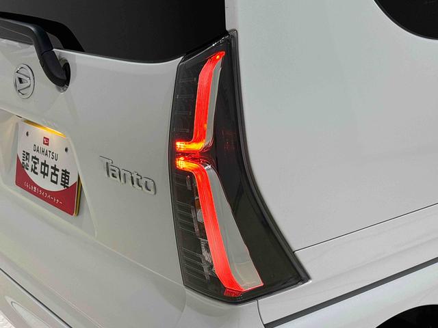 タント カスタムＲＳスタイルセレクション　パノラマモニター　ＥＴＣ　ＬＥＤオートライト　パワースライドドアウェルカムオープン機能　オート電動格納式ドアミラー　助手席ロングスライド　助手席イージークローザー　アルミホイール　キーフリーシステム（52枚目）