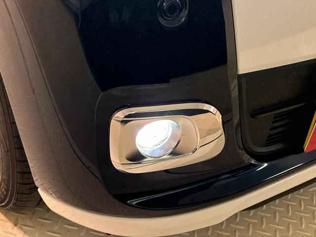 ムーヴキャンバス ストライプスＧターボ　バックカメラ　前席シートヒーター付　ＬＥＤヘッドライト　ＬＥＤフォグランプ　両側電動スライドドア　ＳＲＳサイドエアバッグ　プッシュボタンスタート　オートライト　オートハイビーム　オートホールドブレーキ機能付電動パーキングブレーキ（45枚目）