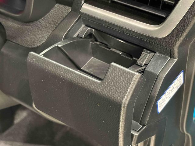 トール カスタム G   電子パーキング  両側パワースライドドア LEDヘッドランプ・フォグランプ  14インチアルミホイール オートライト プッシュボタンスタート クルーズコントロール  コーナーセンサー パワースライドドア キーフリーシステム(24枚目)