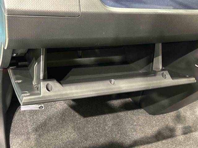 トール カスタム G   電子パーキング  両側パワースライドドア LEDヘッドランプ・フォグランプ  14インチアルミホイール オートライト プッシュボタンスタート クルーズコントロール  コーナーセンサー パワースライドドア キーフリーシステム(31枚目)