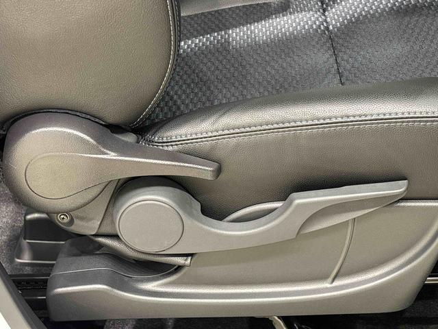 タント カスタムＲＳ　両側パワースライドドア　ＬＥＤオートライト　　電動パーキングブレーキ　運転席助手席シートヒーター　アルミホイール　キーフリーシステム　　オート電動格納式ドアミラー（28枚目）