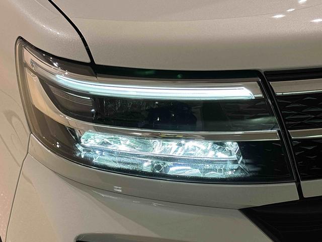 タント カスタムＲＳ　両側パワースライドドア　ＬＥＤオートライト　　電動パーキングブレーキ　運転席助手席シートヒーター　アルミホイール　キーフリーシステム　　オート電動格納式ドアミラー（46枚目）