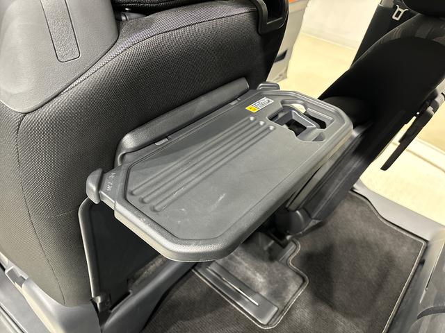 タント ファンクロスターボ　バックカメラ　電動パーキングブレーキ　ＬＥＤオートライト　パワースライドドアウェルカムオープン機能　電動格納式ドアミラー　助手席ロングスライド　助手席イージークローザー　　セキュリティアラーム　キーフリーシステム（35枚目）