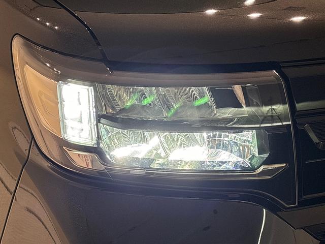 タント ファンクロスターボ　バックカメラ　電動パーキングブレーキ　ＬＥＤオートライト　パワースライドドアウェルカムオープン機能　電動格納式ドアミラー　助手席ロングスライド　助手席イージークローザー　　セキュリティアラーム　キーフリーシステム（46枚目）