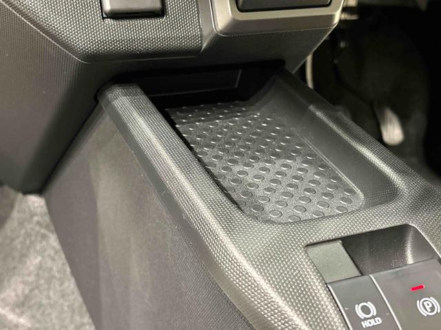タフト Ｇ　ダーククロムベンチャー　スカイフィールトップ　ＬＥＤオートライト　オートハイビーム　フロントフォグランプ　運転席／助手席シートヒーター　プッシュボタンスタート　電動パーキングブレーキ　バックカメラ　１５インチアルミホイール（19枚目）