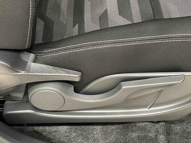 タフト Ｇ　ダーククロムベンチャー　スカイフィールトップ　ＬＥＤオートライト　オートハイビーム　フロントフォグランプ　運転席／助手席シートヒーター　プッシュボタンスタート　電動パーキングブレーキ　バックカメラ　１５インチアルミホイール（28枚目）