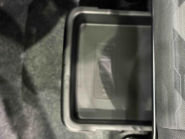 タフト Ｇ　ダーククロムベンチャー　スカイフィールトップ　ＬＥＤオートライト　オートハイビーム　フロントフォグランプ　運転席／助手席シートヒーター　プッシュボタンスタート　電動パーキングブレーキ　バックカメラ　１５インチアルミホイール（33枚目）