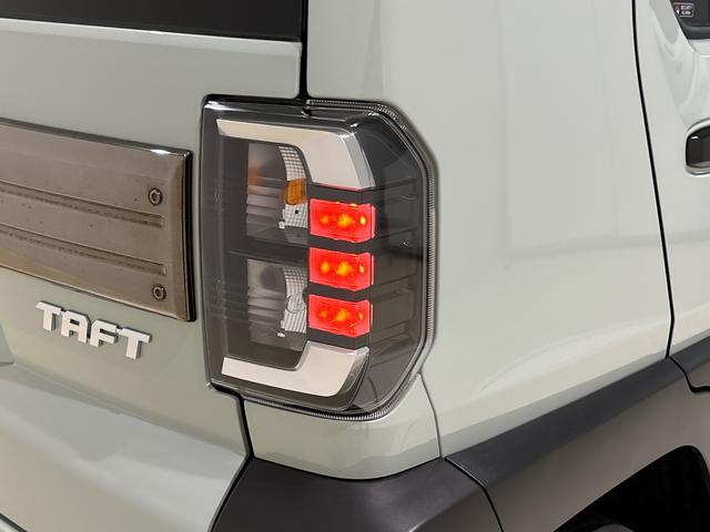 タフト Ｇ　ダーククロムベンチャー　スカイフィールトップ　ＬＥＤオートライト　オートハイビーム　フロントフォグランプ　運転席／助手席シートヒーター　プッシュボタンスタート　電動パーキングブレーキ　バックカメラ　１５インチアルミホイール（46枚目）
